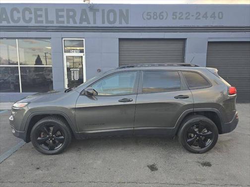 2017 Jeep Cherokee Sport