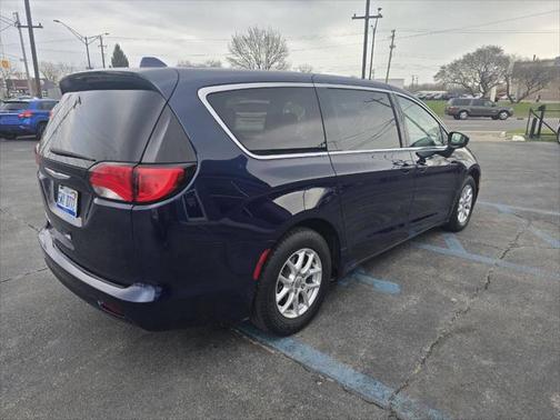 2017 Chrysler Pacifica Touring