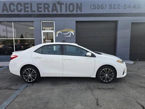 2015 Toyota Corolla S Plus
