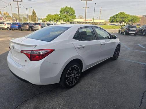 2015 Toyota Corolla S Plus