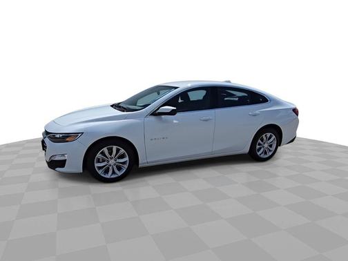 Summit White 2024 Chevrolet Malibu FWD 1LT