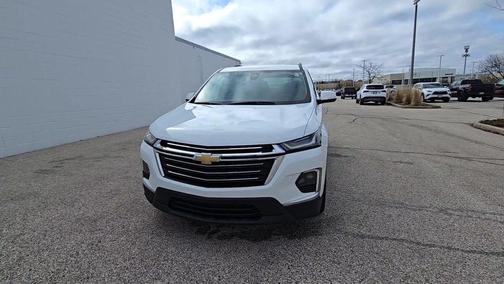 Summit White 2023 Chevrolet Traverse LT Cloth