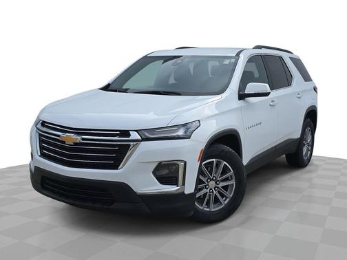 Summit White 2023 Chevrolet Traverse LT Cloth