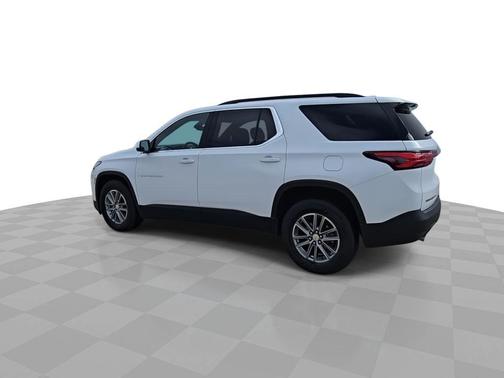 Summit White 2023 Chevrolet Traverse LT Cloth