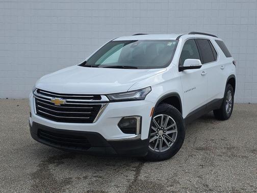 Summit White 2023 Chevrolet Traverse LT Cloth