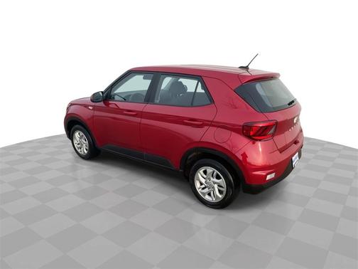 2023 Hyundai VENUE SE