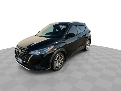 2022 Nissan Kicks SV