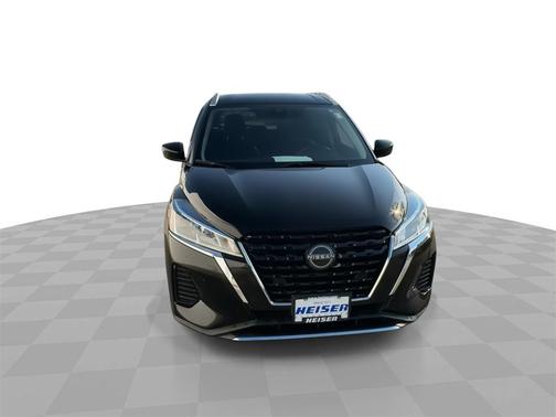 2022 Nissan Kicks SV
