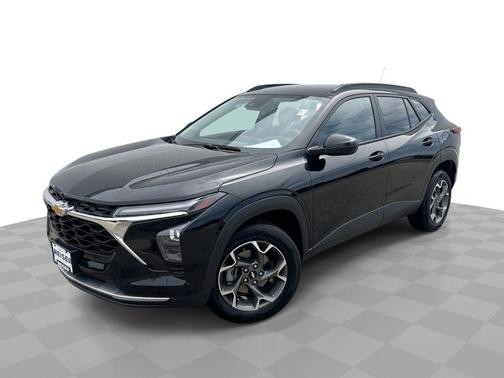 Mosaic Black Metallic 2024 Chevrolet Trax LT