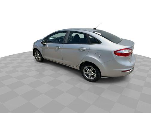 INGOT SILVER 2018 Ford Fiesta SE