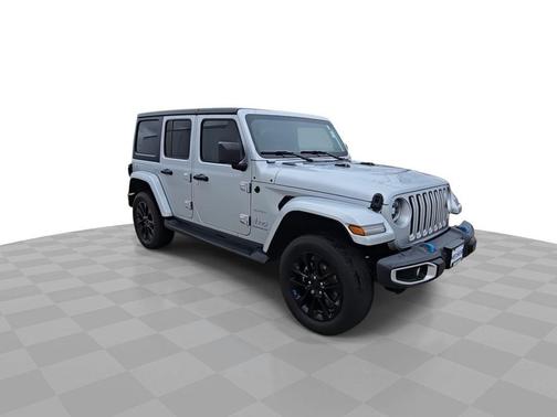 Silver Zynith Clearcoat 2023 Jeep Wrangler 4xe Sahara