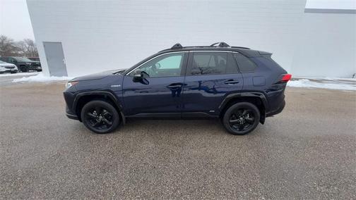 2021 Toyota RAV4 Hybrid SE