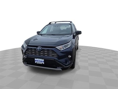 2021 Toyota RAV4 Hybrid SE