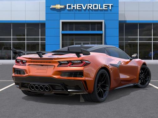 Sebring Orange Tintcoat 2026 Chevrolet Corvette Z06