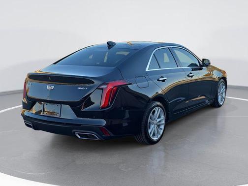 2023 Cadillac CT4 Luxury