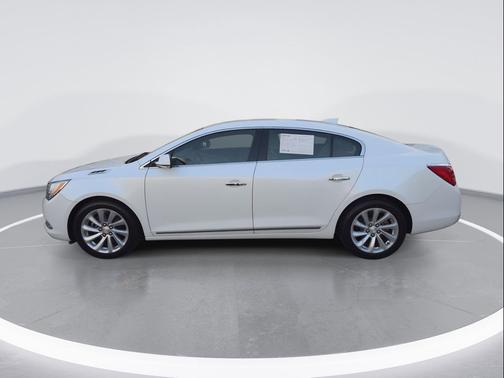 White Frost Tricoat 2016 Buick LaCrosse Leather