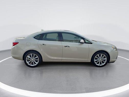 White Diamond Tricoat 2014 Buick Verano Convenience