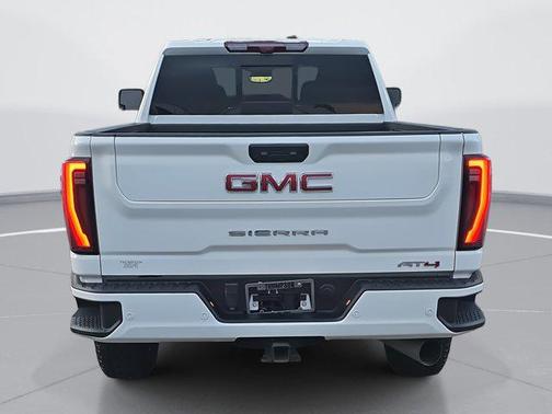 2024 GMC Sierra 2500 AT4