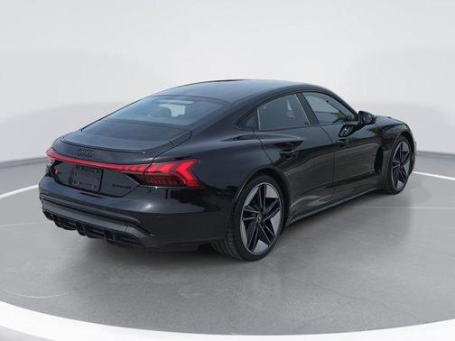 2022 Audi RS e-tron GT quattro