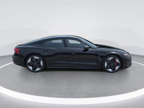 2022 Audi RS e-tron GT quattro
