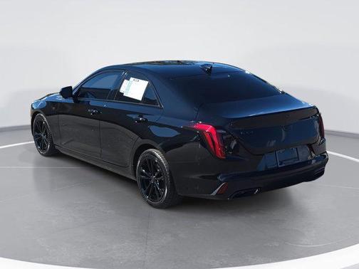 2023 Cadillac CT4 Luxury