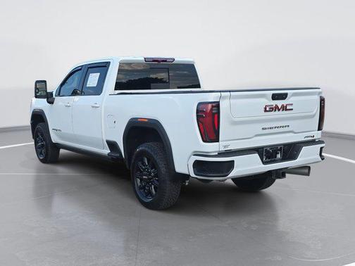 2024 GMC Sierra 2500 AT4