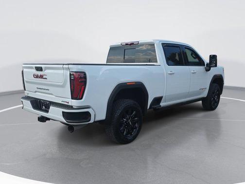 2024 GMC Sierra 2500 AT4