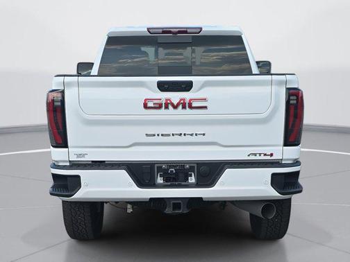 2024 GMC Sierra 2500 AT4