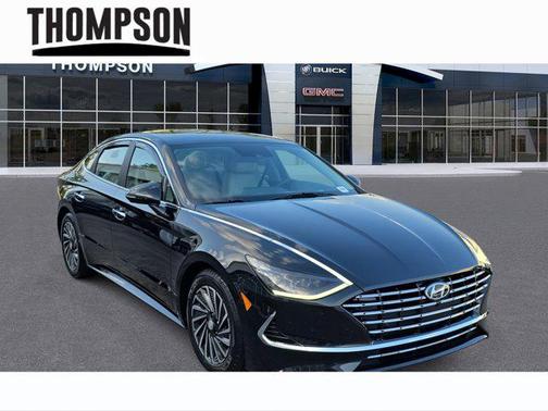 2022 Hyundai SONATA Hybrid Limited