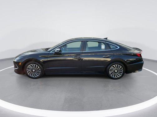 2022 Hyundai SONATA Hybrid Limited