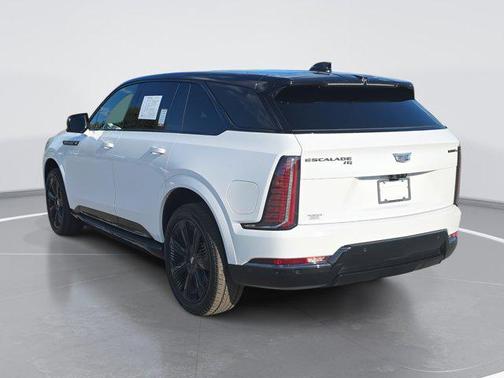2025 Cadillac Escalade IQ Sport 2
