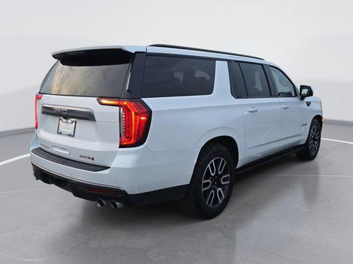 2024 GMC Yukon XL 4WD AT4