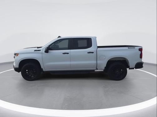 Iridescent Pearl Tricoat 2024 Chevrolet Silverado 1500 LT Trail Boss