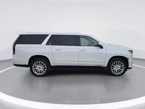 2022 Cadillac Escalade ESV Luxury