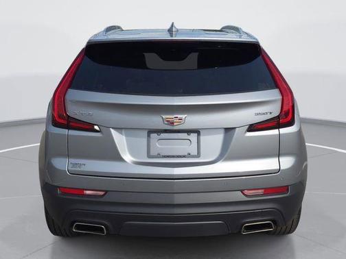 Argent Silver Metallic 2023 Cadillac XT4 Luxury