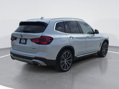 Mineral White Metallic 2022 BMW X3 xDrive30i