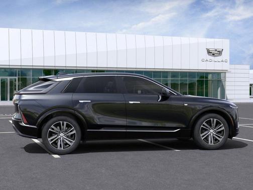 Stellar Black Metallic 2025 Cadillac LYRIQ Luxury
