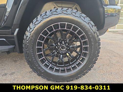 2025 GMC HUMMER EV SUV 3X