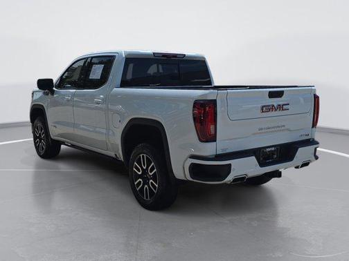 Summit White 2025 GMC Sierra 1500 AT4