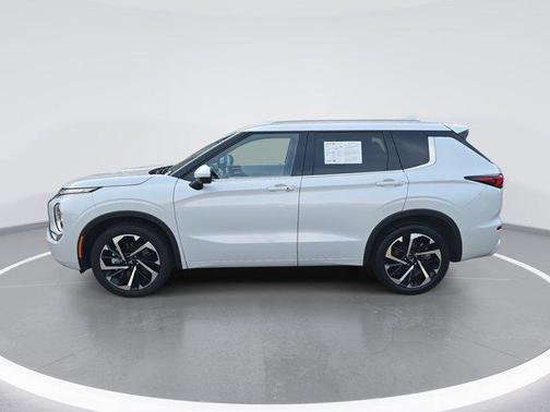 2023 Mitsubishi Outlander SEL 2.5 2WD