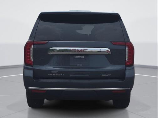 Dark Sky Metallic 2021 GMC Yukon SLT