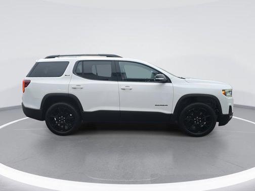 2022 GMC Acadia FWD SLT