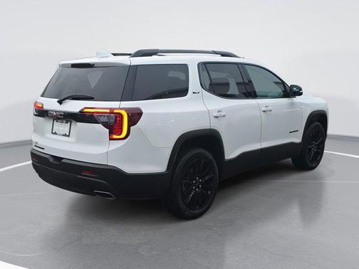 2022 GMC Acadia FWD SLT