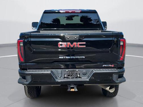 2024 GMC Sierra 2500 AT4