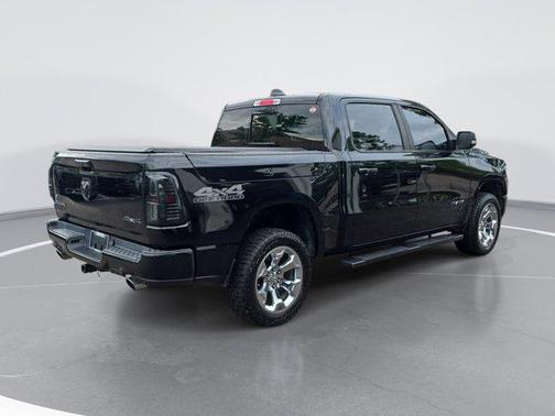 Diamond Black Crystal Pearlcoat 2020 RAM 1500 Big Horn/Lone Star