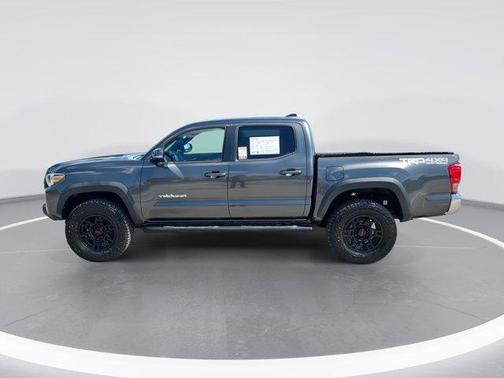 2016 Toyota Tacoma SR