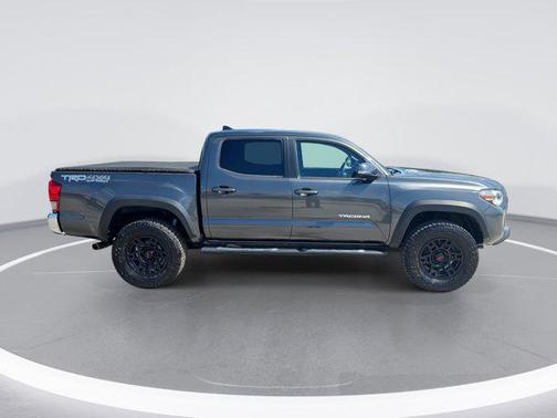 2016 Toyota Tacoma SR