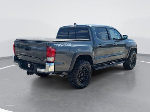 2016 Toyota Tacoma SR