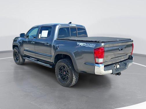 2016 Toyota Tacoma SR