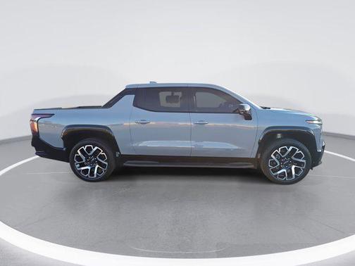 2025 Chevrolet Silverado EV Extended Range RST